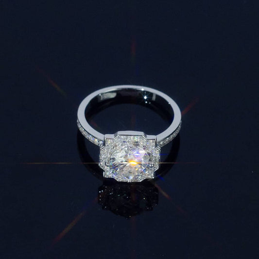 VVS Round-Cut Moissanite Halo Ring